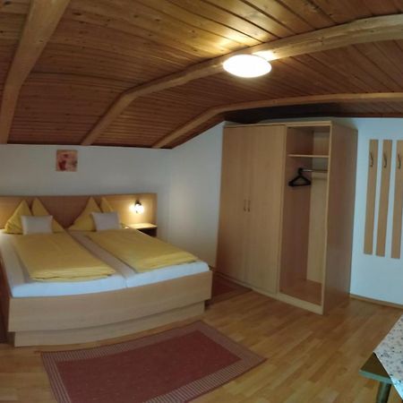 Ferienhaus Regina Werfenweng Ruang foto